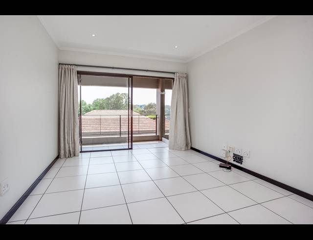 1 BEDROOM APARTMENT FOR SALE IN LONEHILL